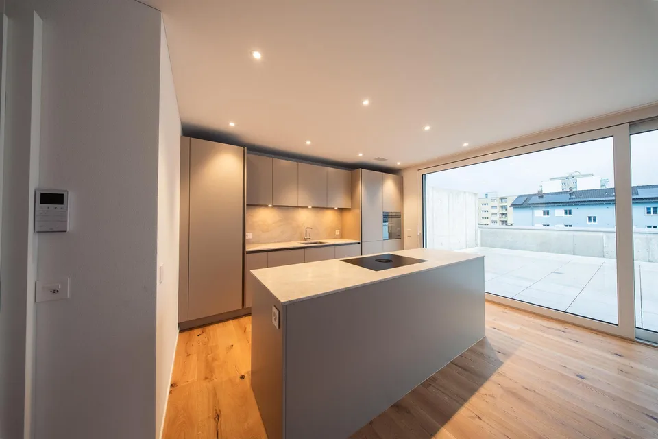 Neubau 3.5 Zimmer Attikawohnung – Foto 2 von 11