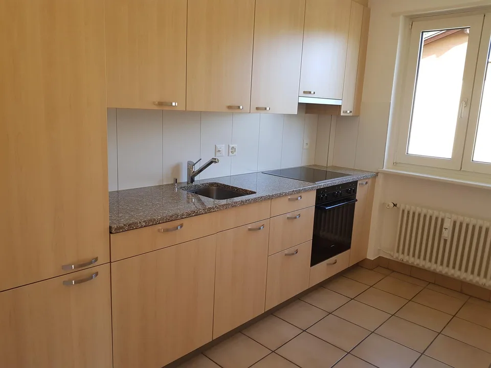 Helle 3.5-Zimmerwohnung mit Balkon – Foto 2 von 7
