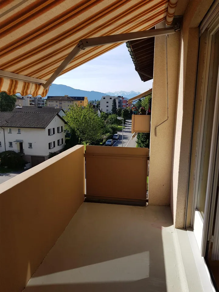 Helle 3.5-Zimmerwohnung mit Balkon – Foto 4 von 7