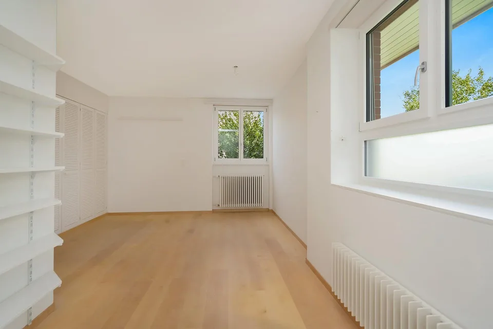 Abitare spazioso con vista panoramica - Residenza familiare con piscina a Frauenkappelen – foto 8 di 13