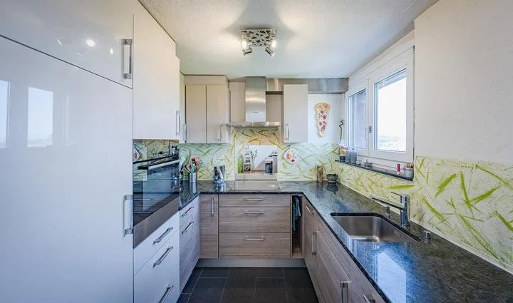 VOTRE MAISON ENTRE LAC ET MONTAGNES - MAISON MIToyenne DE 4,5 PIÈCES À SPIEZ – photo 3 sur 8