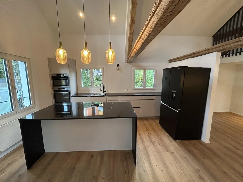 modernes Zuhause mit Einliegerwohnung – Foto 2 von 15