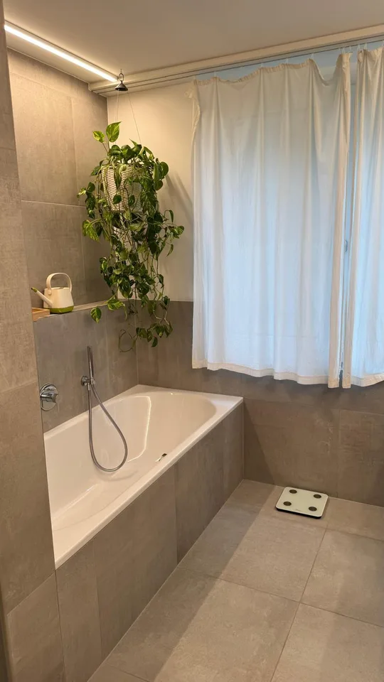 Helle und grosszügige 4.5-Zimmerwohnung mit Sitzplatz in Engelburg
