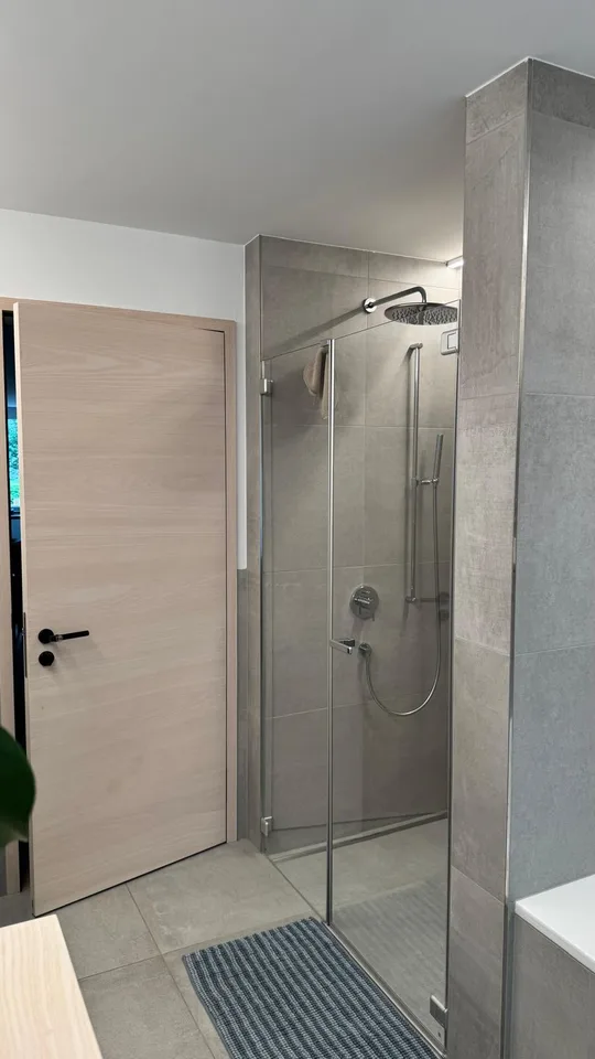 Helle und grosszügige 4.5-Zimmerwohnung mit Sitzplatz in Engelburg