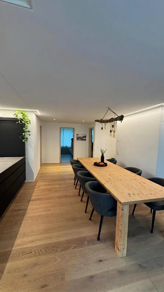 Helle und grosszügige 4.5-Zimmerwohnung mit Sitzplatz in Engelburg