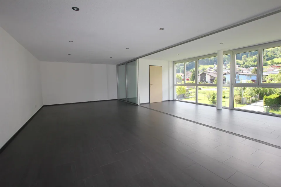 Helle 4.5-Zimmer-Wohnung mit Wintergarten in Vilters