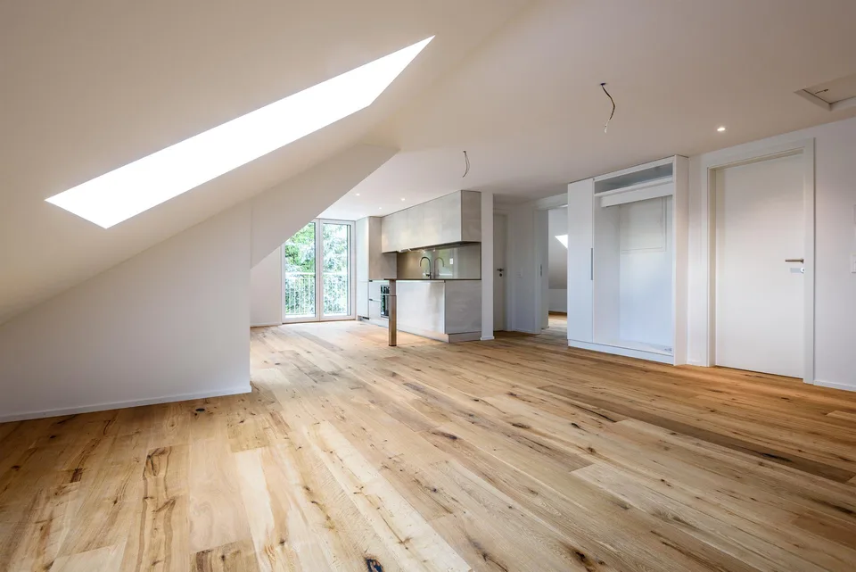 Topmoderne 4.5 Zimmer Wohnung in ruhiger Lage! – Foto 3 von 7