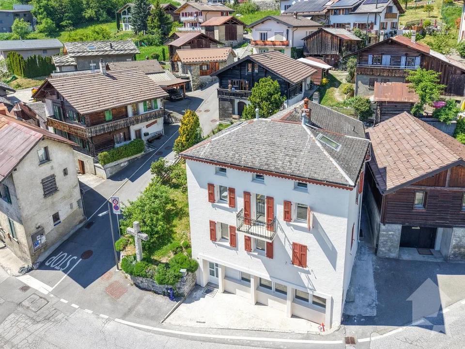 Immeuble entièrement rénové en 2026 avec rendement locatif de 4,3% – Foto 28 von 29
