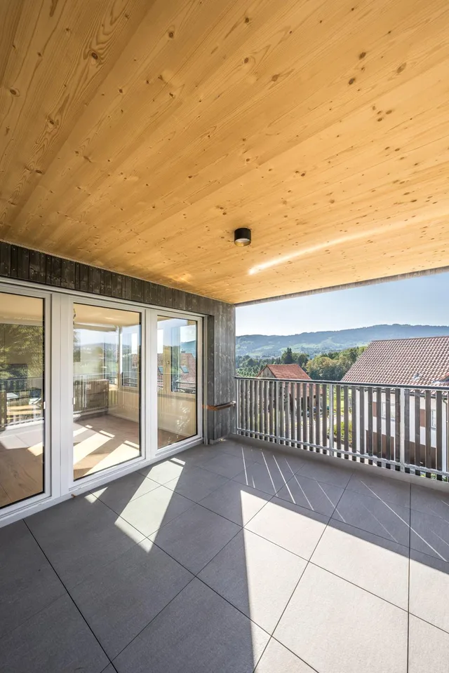 3.5-Zimmer-Wohnung - sonnig, grosszügig und mit Weitblick / 2.2 – Foto 12 von 13