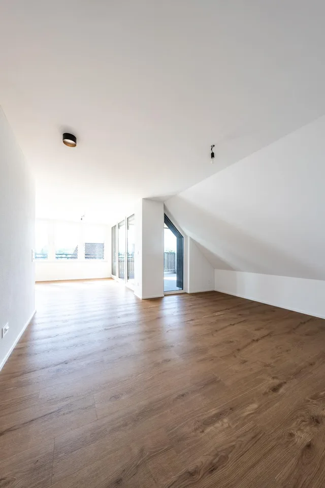 3.5-Zimmer-Wohnung - sonnig, grosszügig und mit Weitblick / 2.2 – Foto 6 von 13