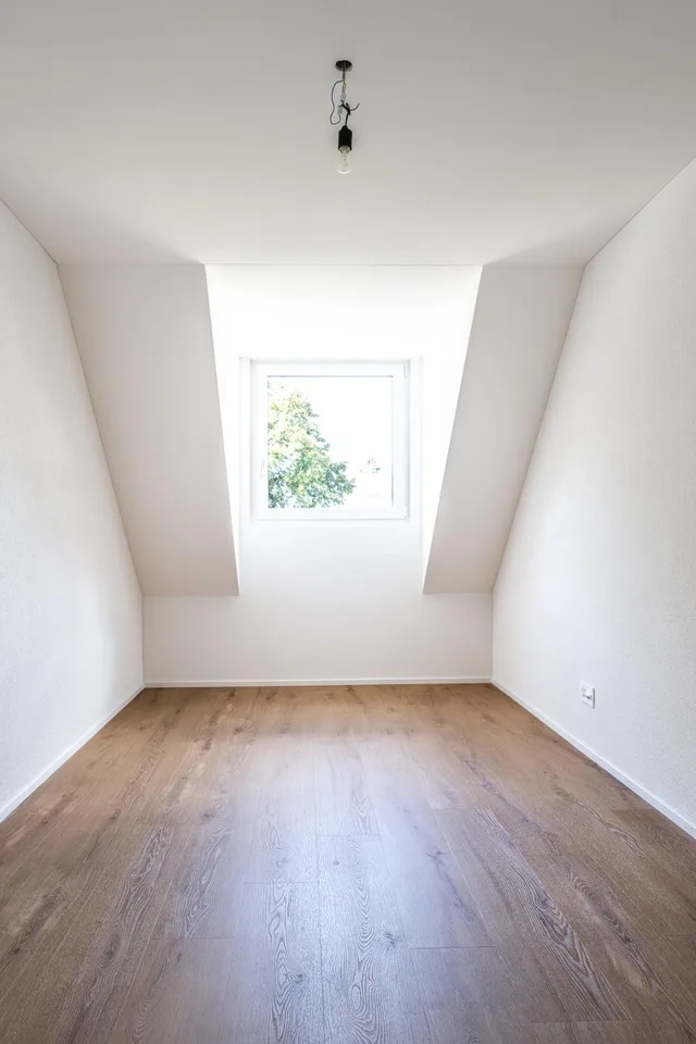 3.5-Zimmer-Wohnung - sonnig, grosszügig und mit Weitblick / 2.2 – Foto 4 von 13