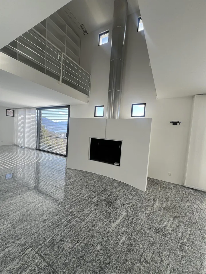 Splendida villa con magnifica vista a Ronco s/Ascona – foto 5 di 11