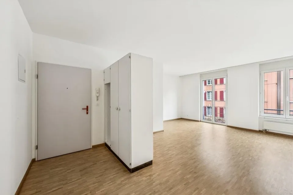 Moderne 2.5 - Zimmerwohnung zentral in Basel Stadt – Foto 2 von 10