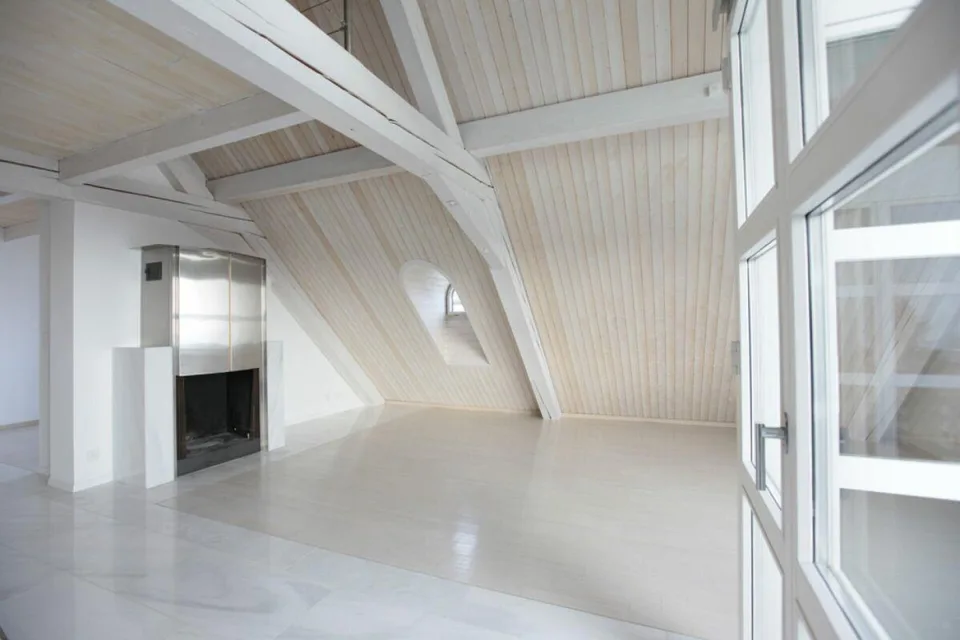 Maisonette unica di 5,5 locali in un complesso monastico storico – foto 2 di 10