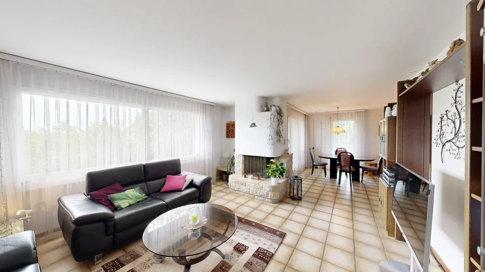 Freistehendes Einfamilienhaus mit Pool in Innerberg – Foto 4 von 13