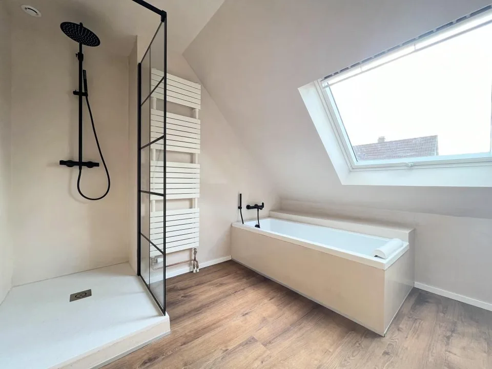 Signature élégante en France : lumière, volumes et prestations d'ex... – Foto 11 von 14
