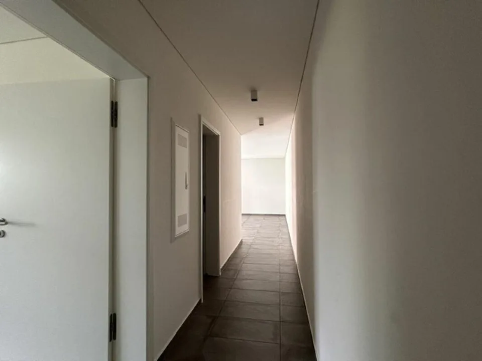 MODERNO E LUMINOSO APPARTAMENTO 2.5 LOCALI – photo 4 sur 19
