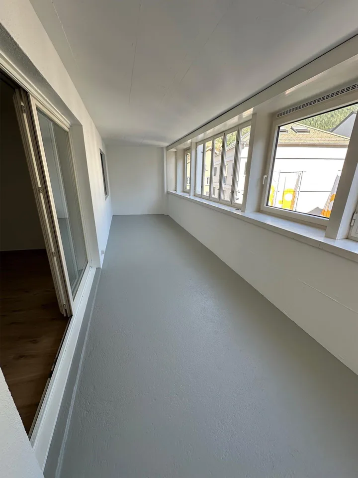 Helle 3.5 Zimmer Wohnung in Zentrum von Domat/Ems