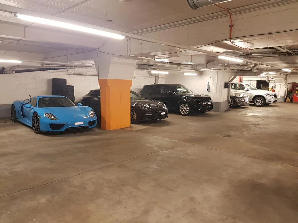 Parkplatz (Valet Parking) im Zentrum der Stadt Zürich – Foto 3 von 5