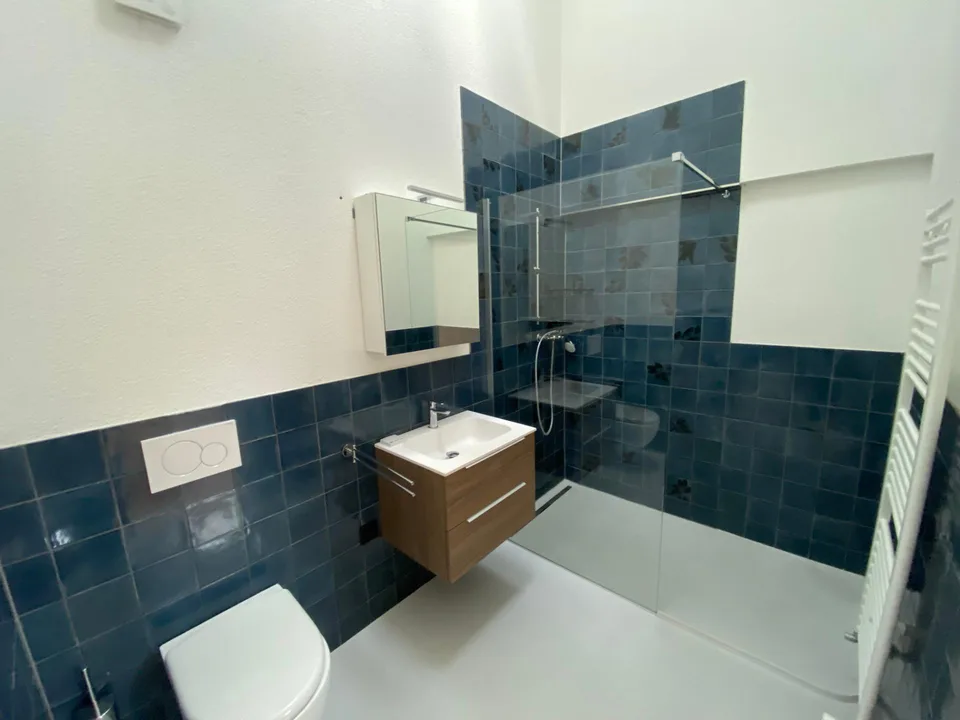 Moderne 2.5-Zimmer-Dachwohnung in Bauma