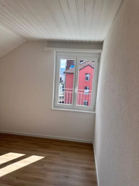 3.5 Zimmer-Dachwohnung 2.OG