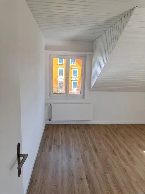3.5 Zimmer-Dachwohnung 2.OG