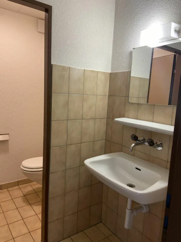 Kleine Büroräume in Ebikon zu vermieten - Ideal für stille Gewerbe ... – Foto 9 von 11