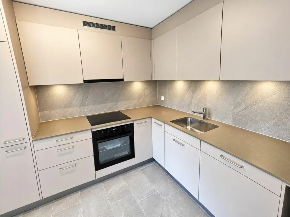 Neu saniert und bereit für Ihr neues Zuhause – Foto 2 von 6