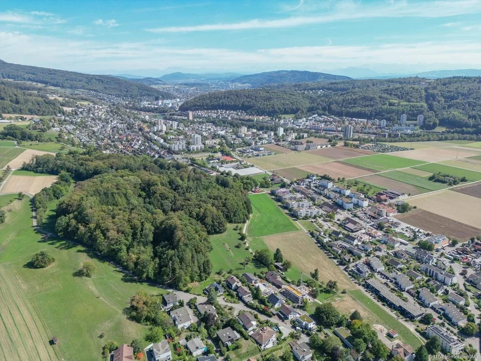 Kernsaniert, grosszügig und modern mit sensationeller Aussicht – Foto 16 von 16
