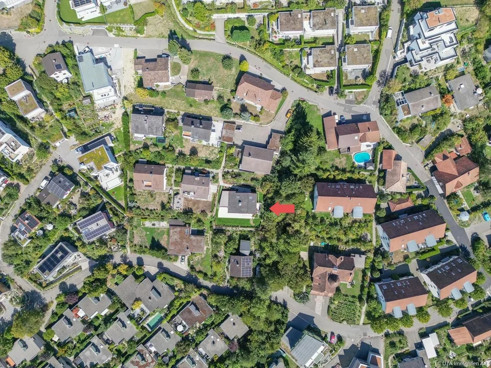 Kernsaniert, grosszügig und modern mit sensationeller Aussicht – Foto 15 von 16