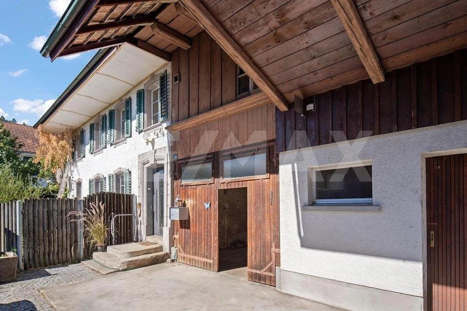 Charaktervolles Bauernhaus mit grossem Schopf und Ökologie in Gräni... – Foto 4 von 13