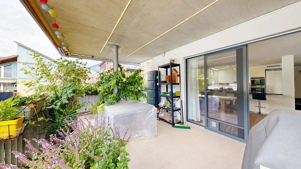 Moderne 4.5-Zimmer-Wohnung mit Balkon und zwei Einstellhallenplätzen – photo 16 sur 17