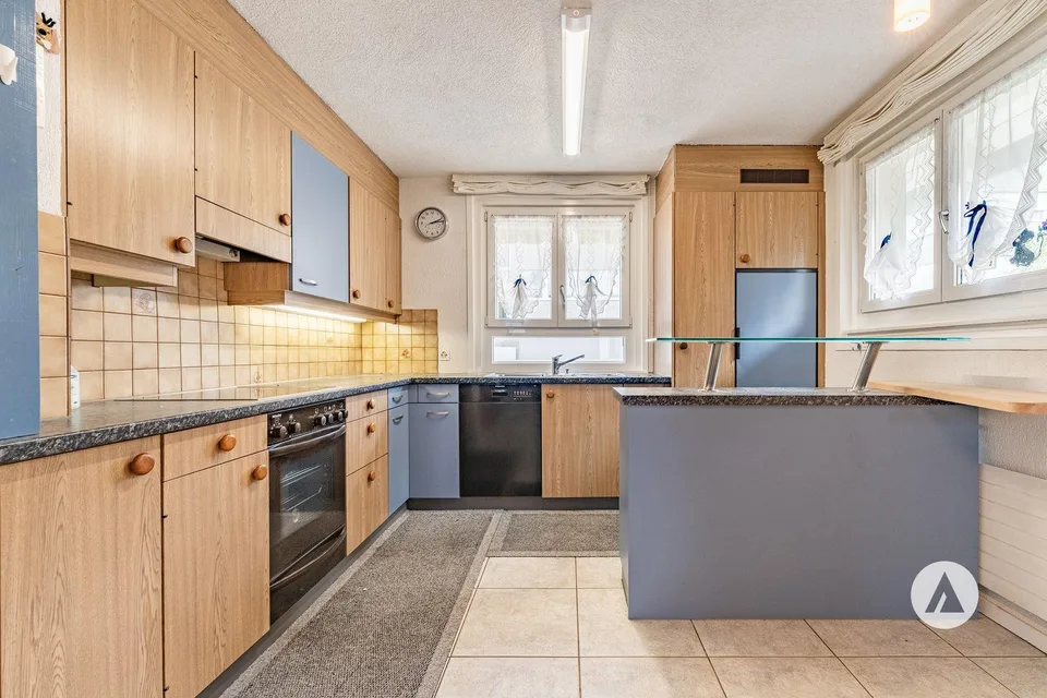 Casa unifamiliare con numerose possibilità di (ri)sviluppo – foto 9 di 13