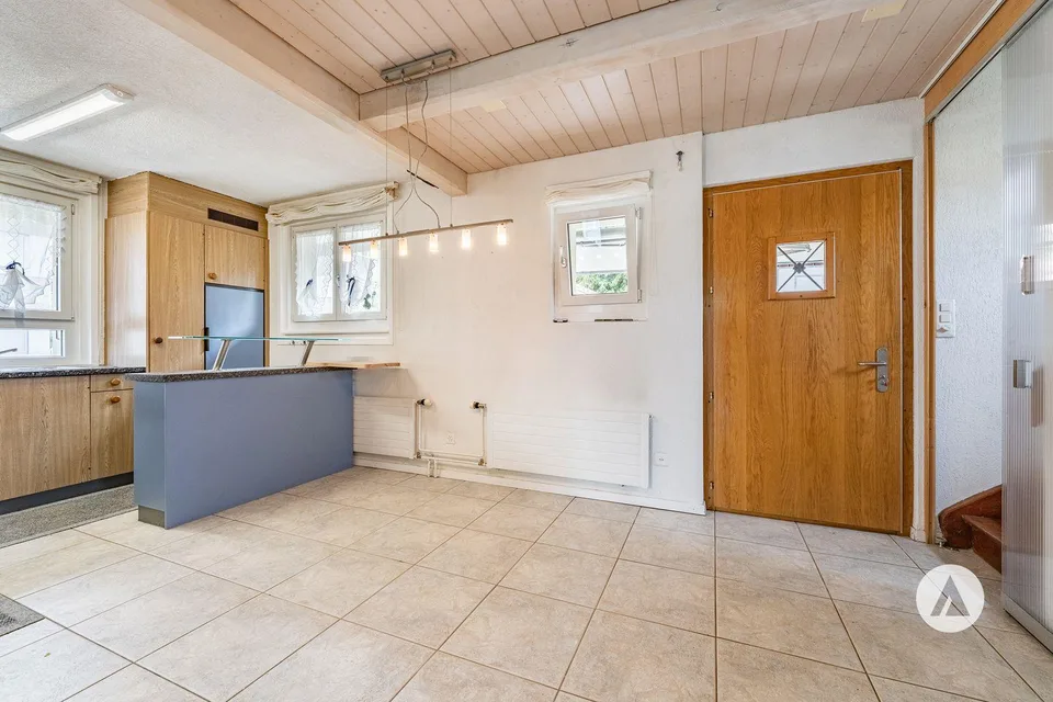 Casa unifamiliare con numerose possibilità di (ri)sviluppo – foto 8 di 13