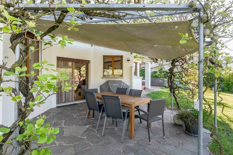 Maison individuelle de 6,5 pièces située à la périphérie de l'agglomération, avec beaucoup d'intimité et une vue magnifique sur la vallée de Mettau – photo 21 sur 24