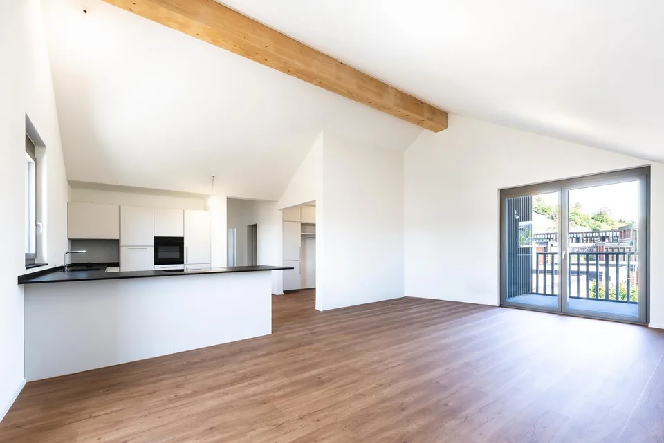 Fantastische Dachwohnung mit Eigentumscharakter