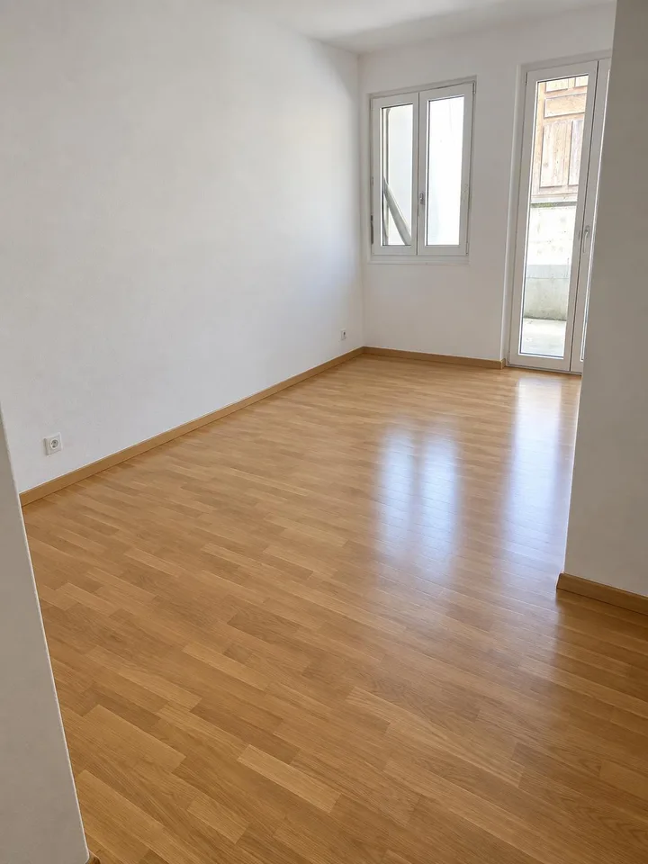 Helle 2.5-Zimmer-Wohnung mit Terrasse in Heiligenschwendi – Foto 4 von 5