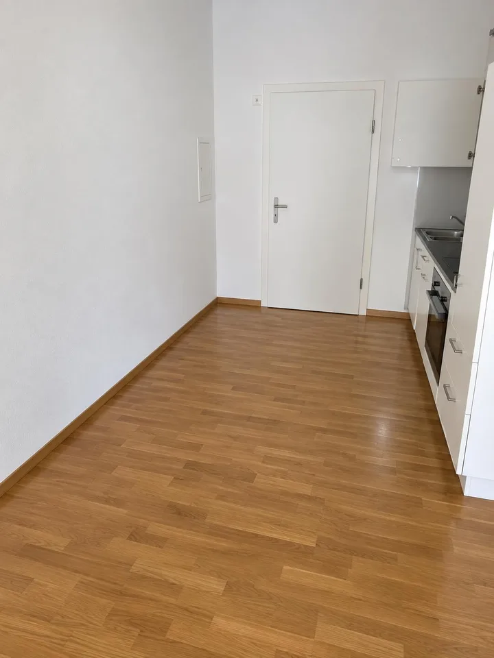 Helle 2.5-Zimmer-Wohnung mit Terrasse in Heiligenschwendi – Foto 3 von 5