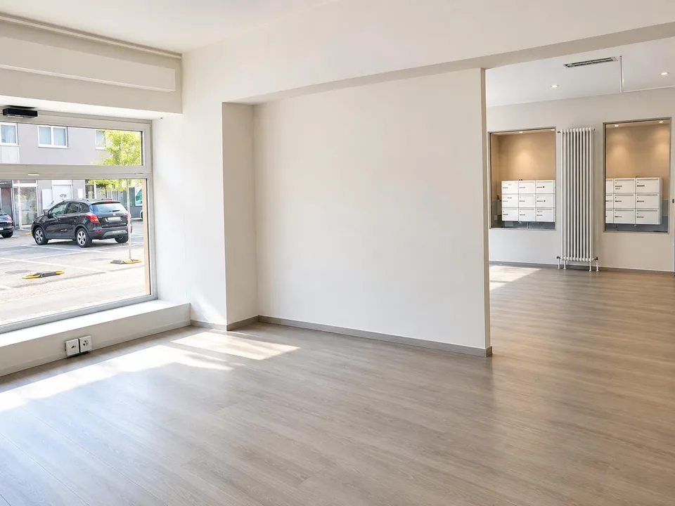 Stabio - spazio commerciale e professionale – photo 2 sur 6