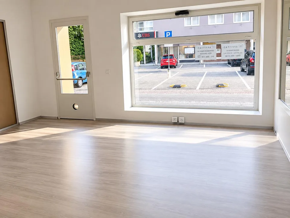 Stabio - spazio commerciale e professionale – photo 5 sur 6