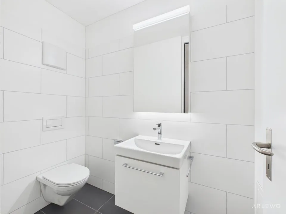 Modernes Wohnen über den Dächern - 11 Etage mit See- und Bergblick – photo 9 sur 12