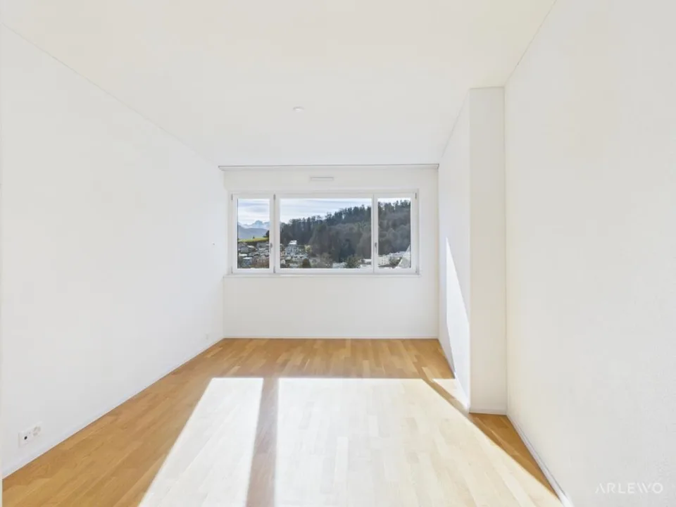 Modernes Wohnen über den Dächern - 11 Etage mit See- und Bergblick – photo 7 sur 12