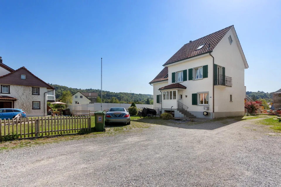 Une maison avec histoire : spacieuse maison individuelle 6,5 pièces avec beau winter garden – photo 19 sur 21