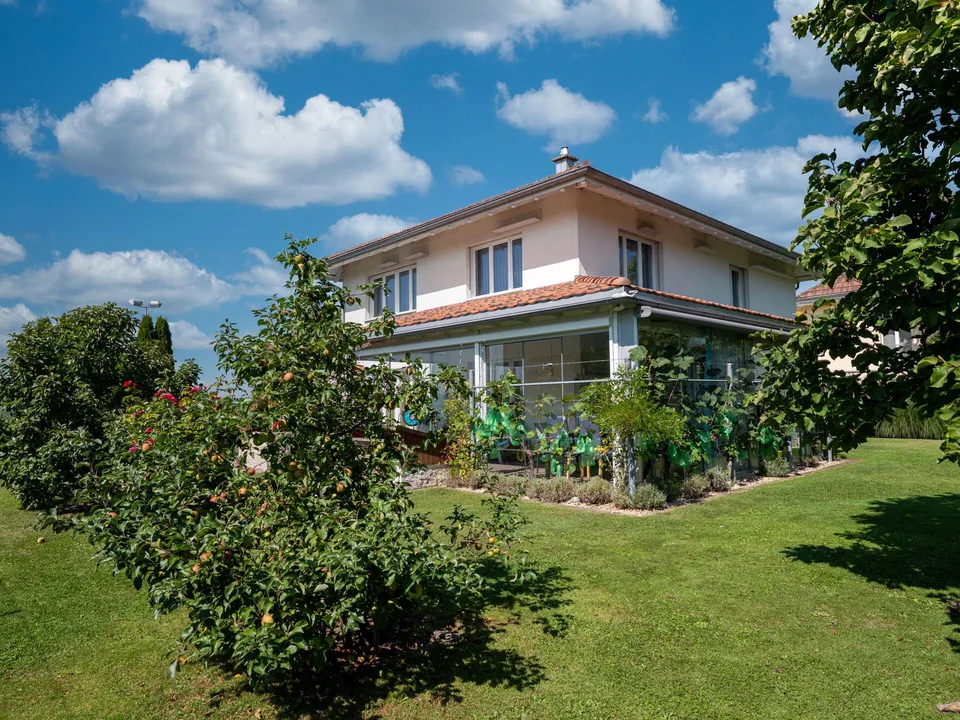 Mediterranean flair - family-friendly, spacious property – photo 8 of 9