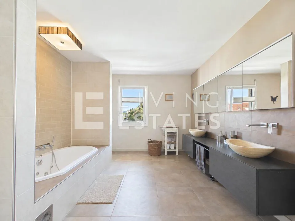 Stylish Living with Space to Live – photo 11 of 19