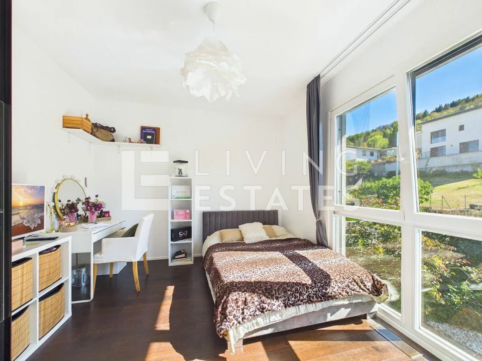 Stylish Living with Space to Live – photo 7 of 19