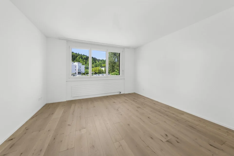 Neuwertige 4.5-Zimmer-Wohnung mit Weitsicht – Foto 12 von 16