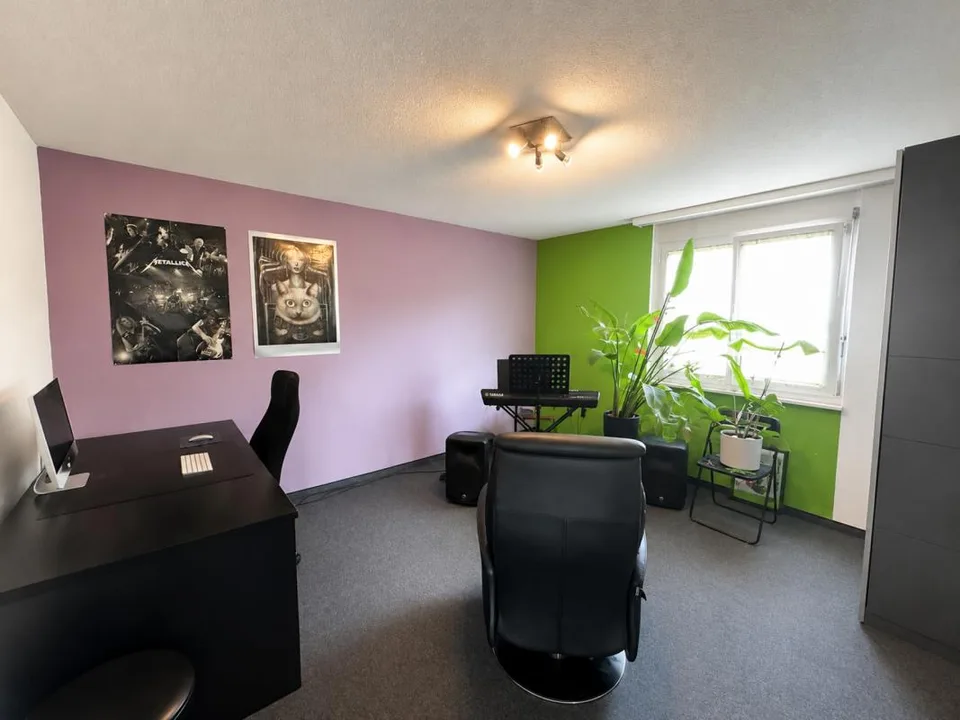 Appartement de 4,5 pièces modernisé avec vue imprenable – photo 8 sur 10