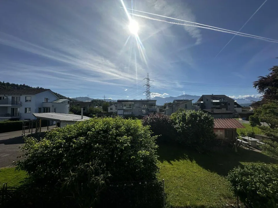 Appartement de 4,5 pièces modernisé avec vue imprenable – photo 10 sur 10