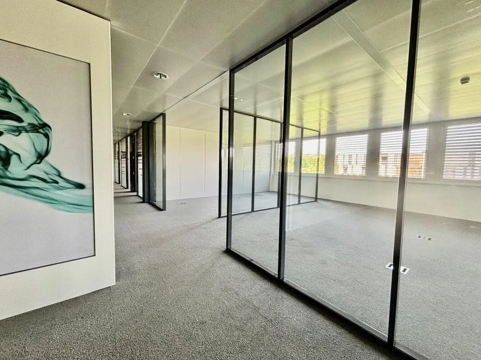 Superbes surfaces de bureaux modernes, accessibilité CFF et parkings – Foto 8 von 12